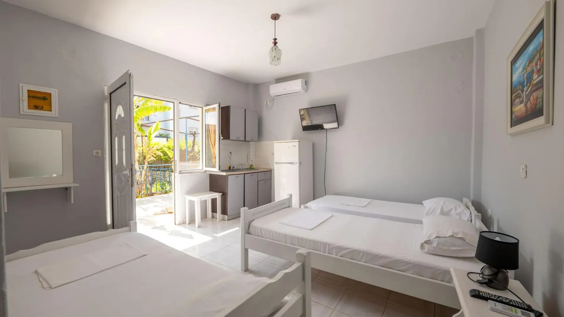 Hotel Portokali Himarë