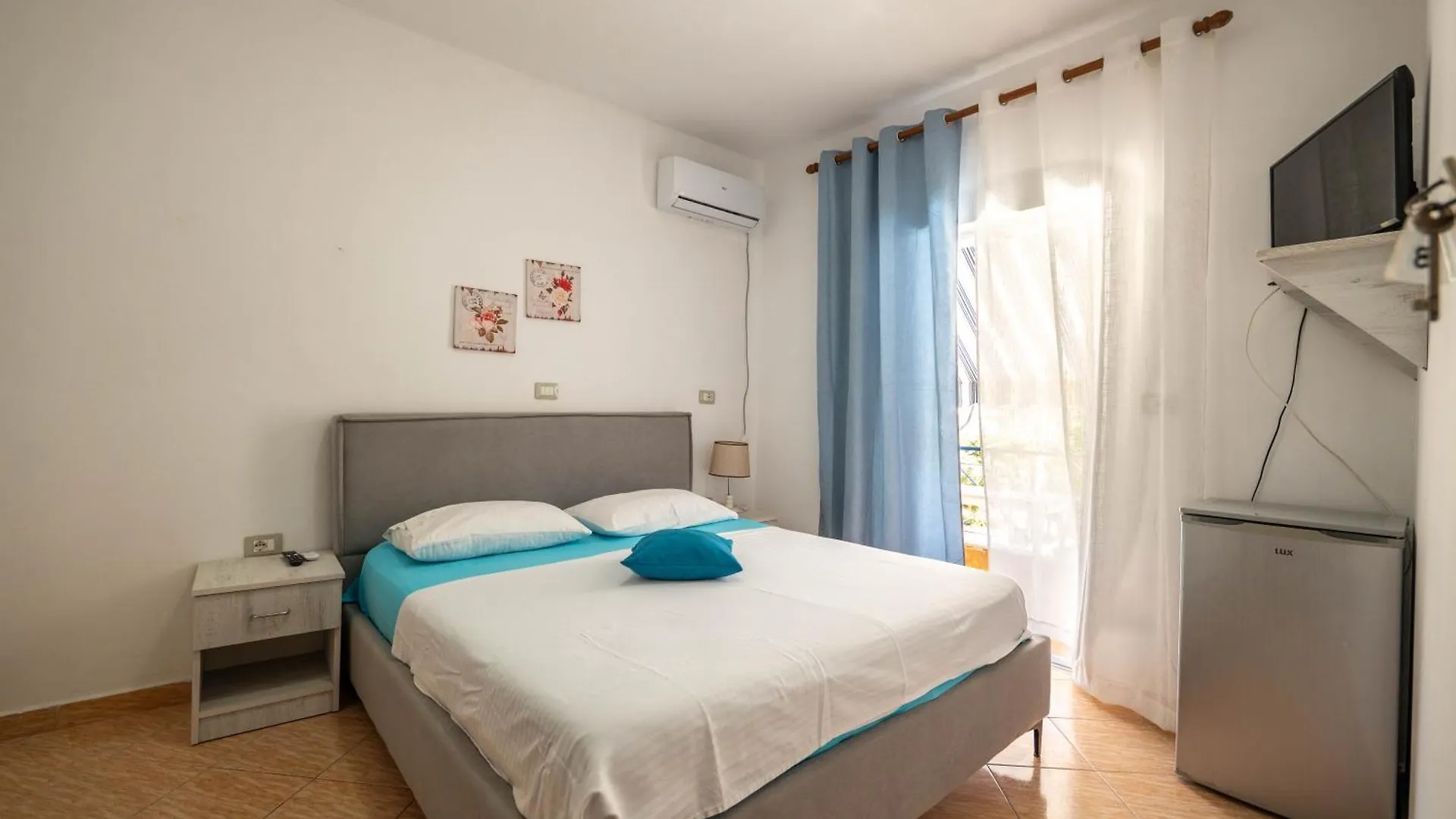 Hotel Portokali Himare 0*,
