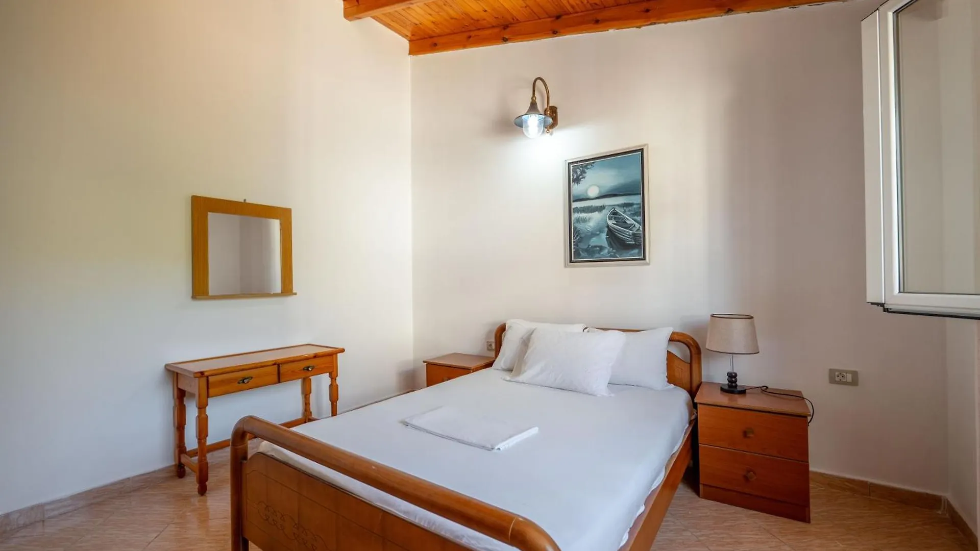 Hotel Portokali Himarë
